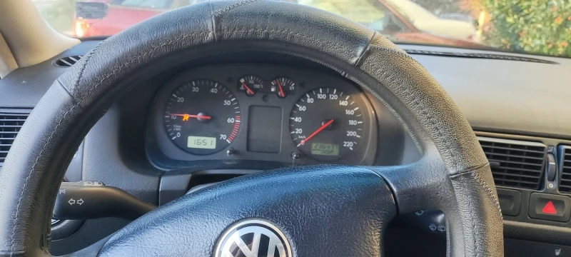 VW Golf, снимка 11 - Автомобили и джипове - 48420213