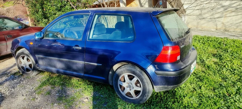 VW Golf, снимка 4 - Автомобили и джипове - 48420213