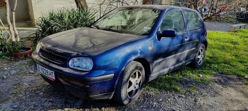 VW Golf, снимка 1 - Автомобили и джипове - 48420213