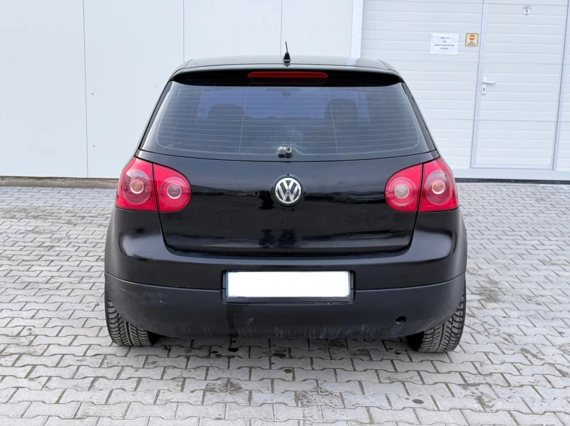 VW Golf 1.6 Газ Инж, снимка 3 - Автомобили и джипове - 49313286