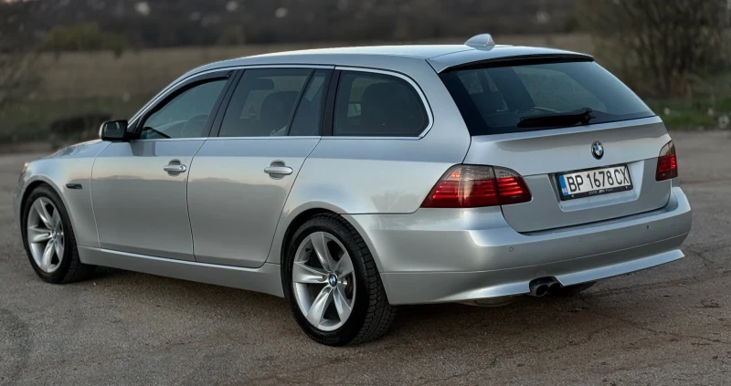 BMW 530 3.0D/235кс facelif, снимка 4 - Автомобили и джипове - 49614251