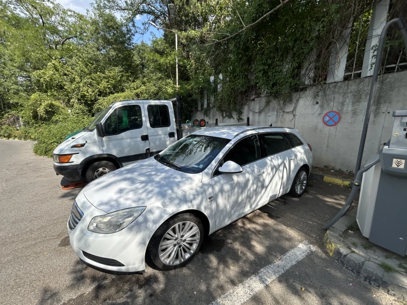 Opel Insignia, снимка 6 - Автомобили и джипове - 52436196