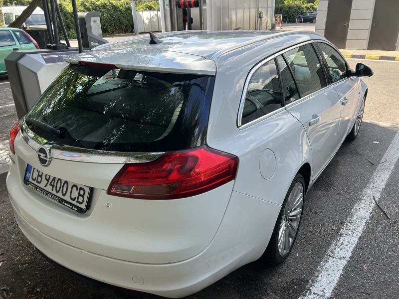 Opel Insignia, снимка 3 - Автомобили и джипове - 52436196
