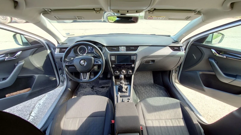 Skoda Octavia, снимка 8 - Автомобили и джипове - 52579396