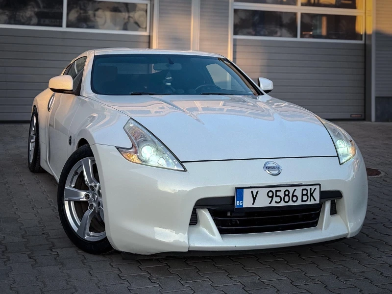 Nissan 370Z, снимка 2 - Автомобили и джипове - 52618718