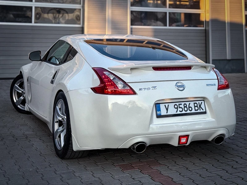 Nissan 370Z, снимка 4 - Автомобили и джипове - 52618718