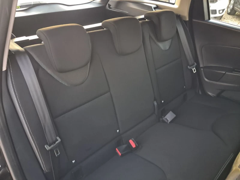 Renault Clio 0.9TCE, снимка 11 - Автомобили и джипове - 52838900