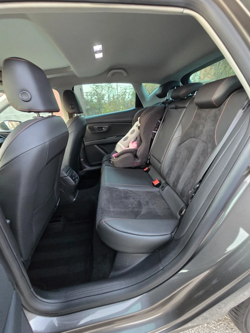 Seat Leon Fr* Panorama* Distronic* Подгрев, снимка 14 - Автомобили и джипове - 52883247
