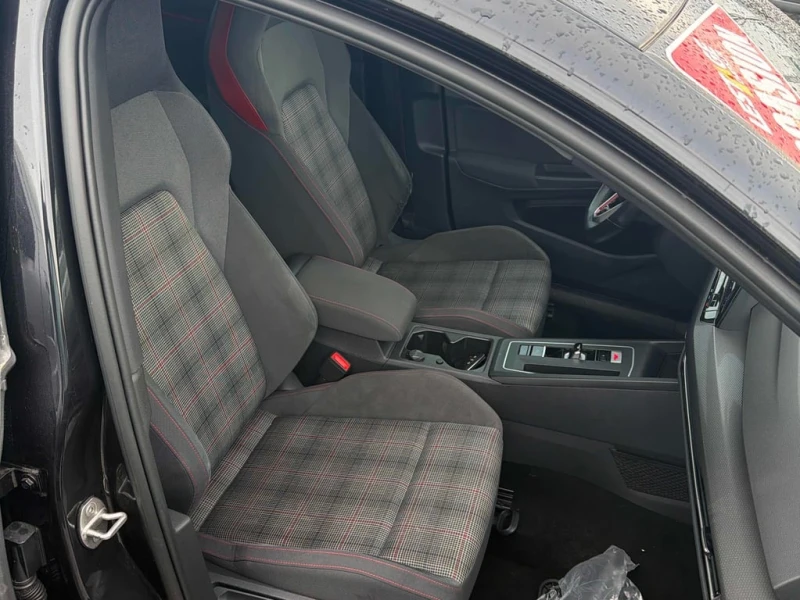 VW Golf Performance  CARFAX, снимка 12 - Автомобили и джипове - 53122282