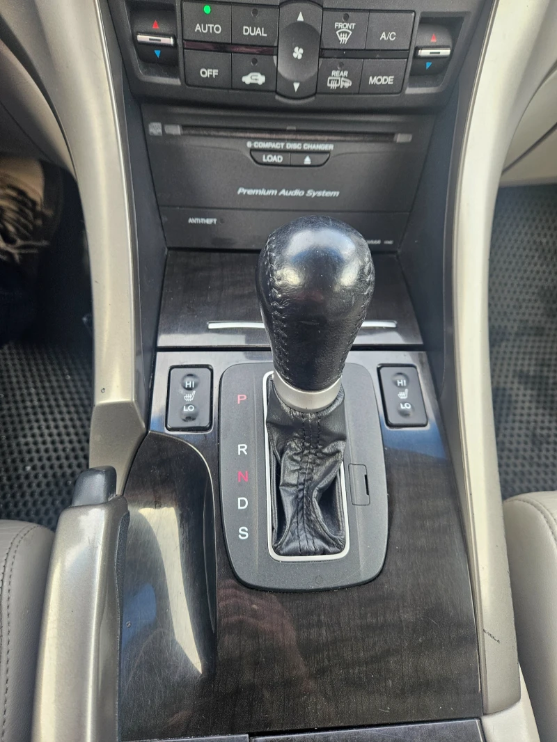 Honda Accord Executive,  всички екстри за модела , снимка 6 - Автомобили и джипове - 53475669