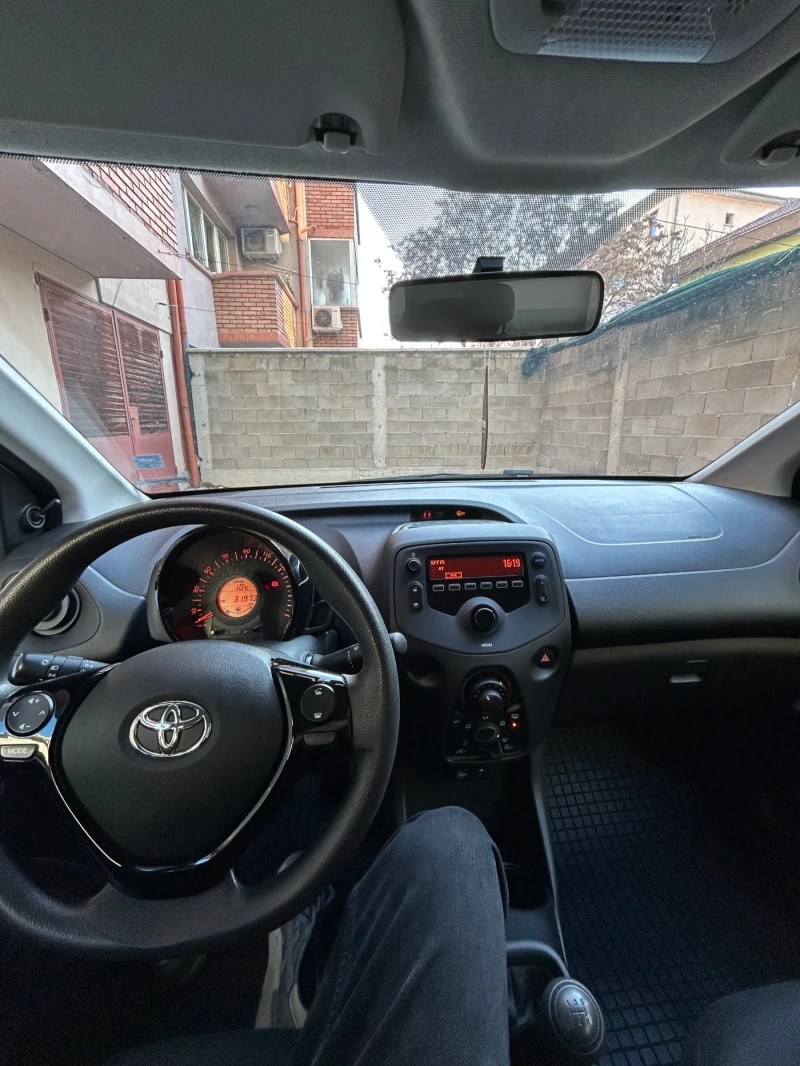 Toyota Aygo, снимка 8 - Автомобили и джипове - 53479880