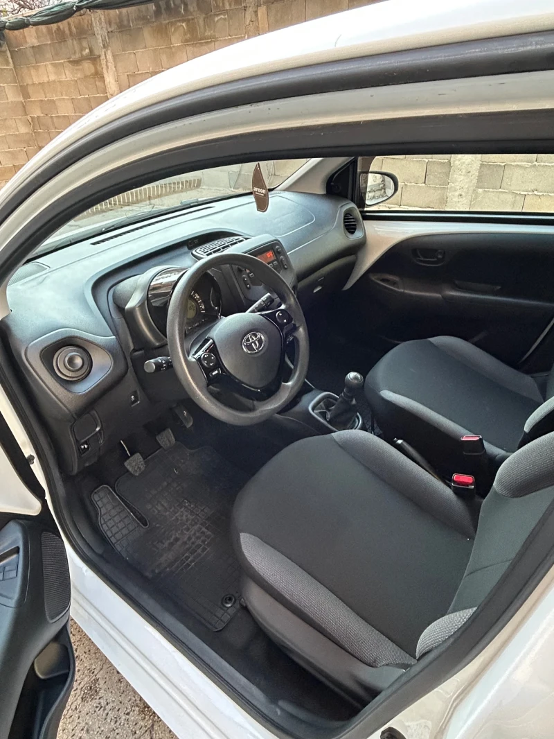 Toyota Aygo, снимка 6 - Автомобили и джипове - 53479880