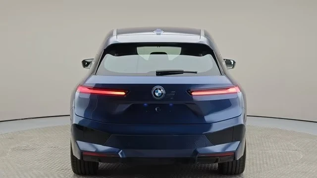 BMW iX 40 xDrive, снимка 7 - Автомобили и джипове - 55239528