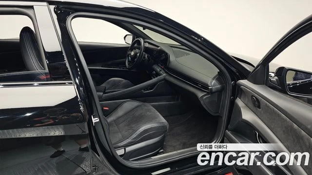 Hyundai Elantra | TOP SERVICE 12 K KM, снимка 11 - Автомобили и джипове - 56013783