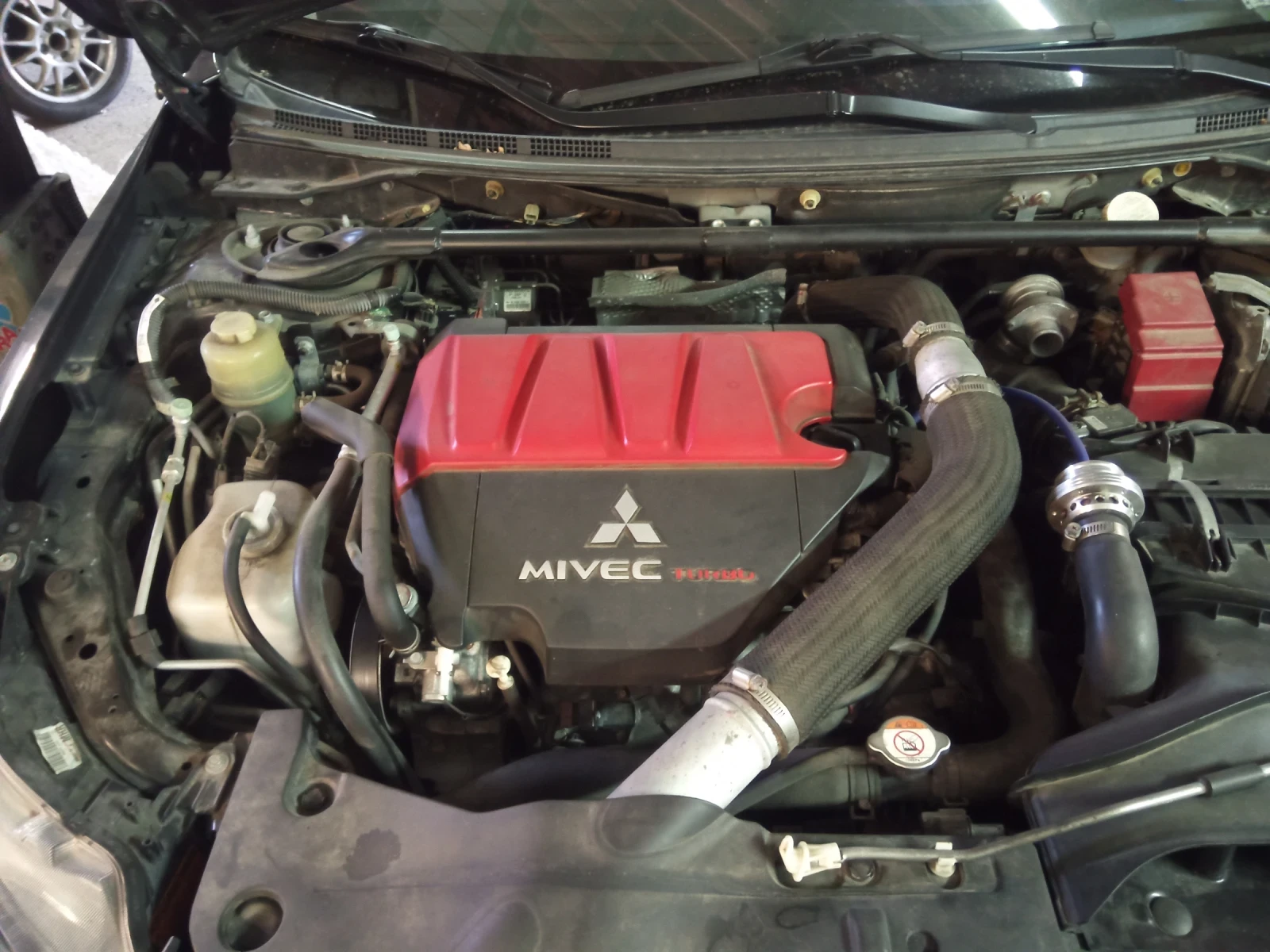 Mitsubishi Lancer Evolution X  - изображение 7