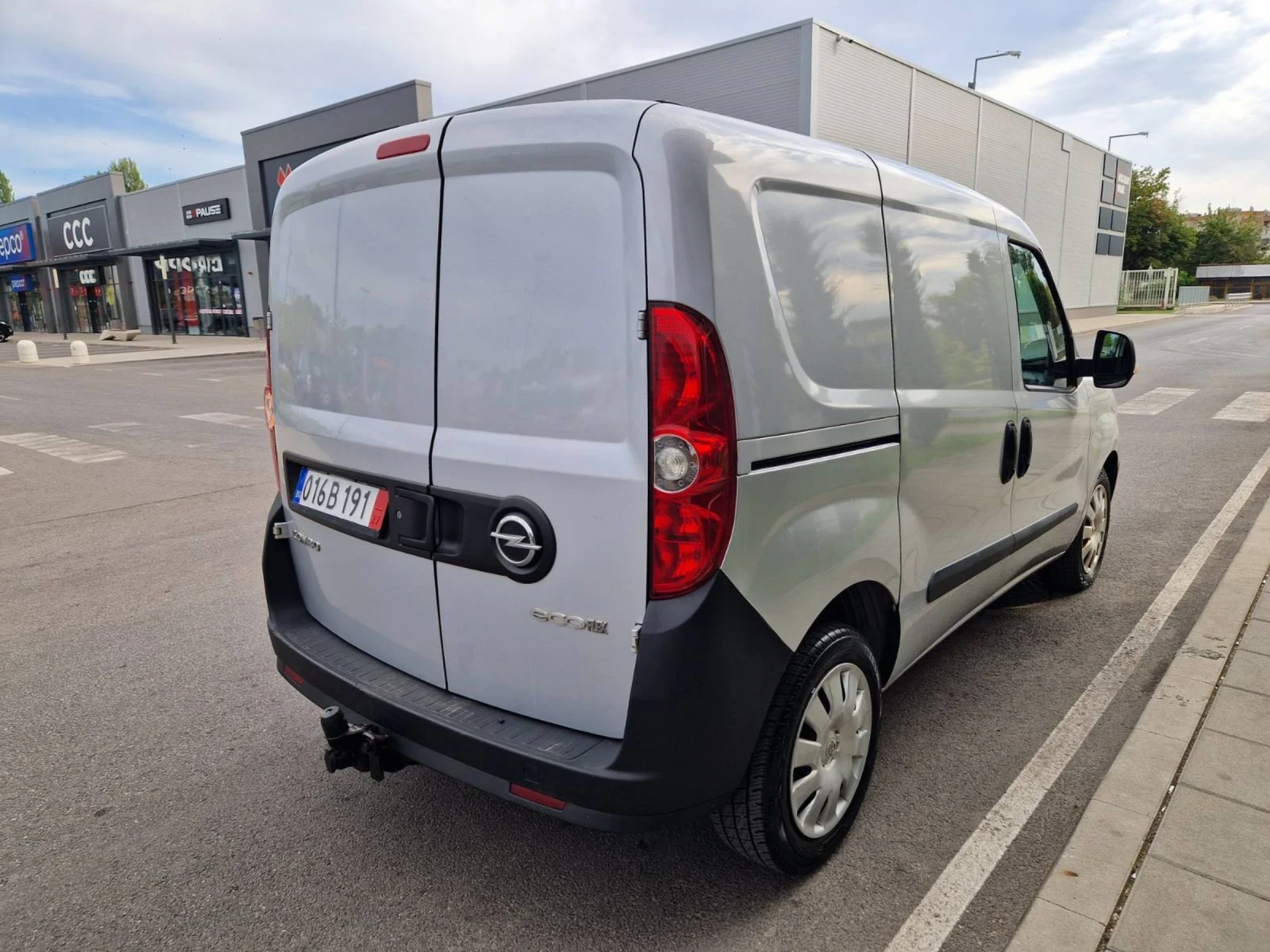 Opel Combo 1.3  / 90 к.с. - изображение 4