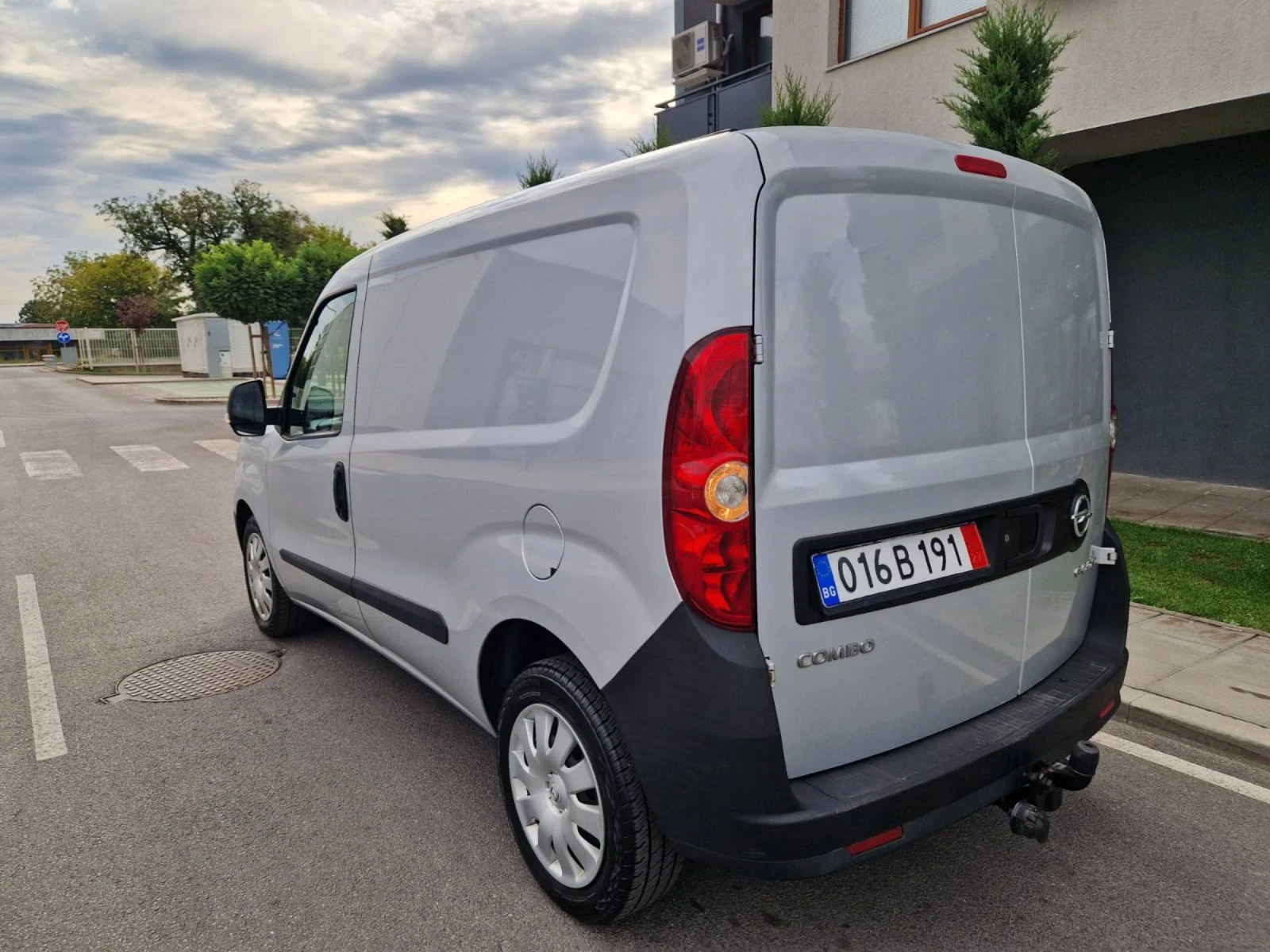 Opel Combo 1.3  / 90 к.с. - изображение 5