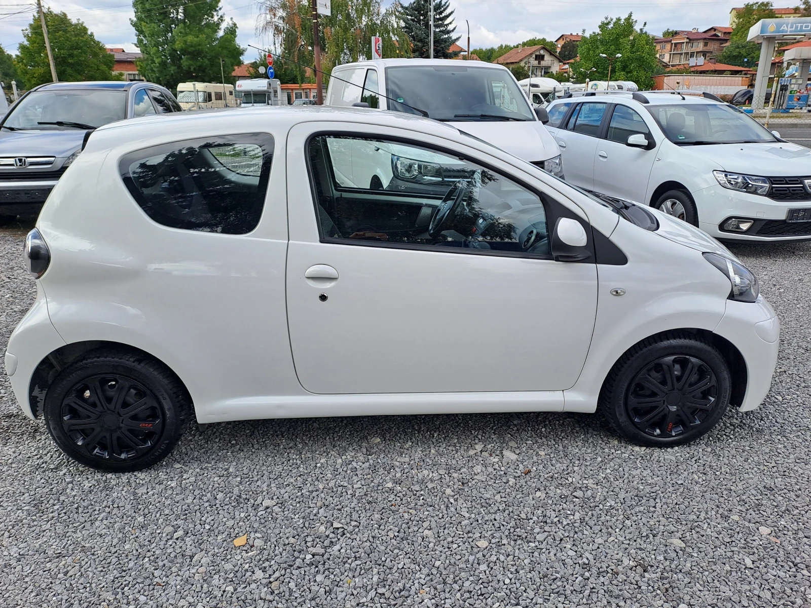 Toyota Aygo 1.0 i Automat - изображение 8
