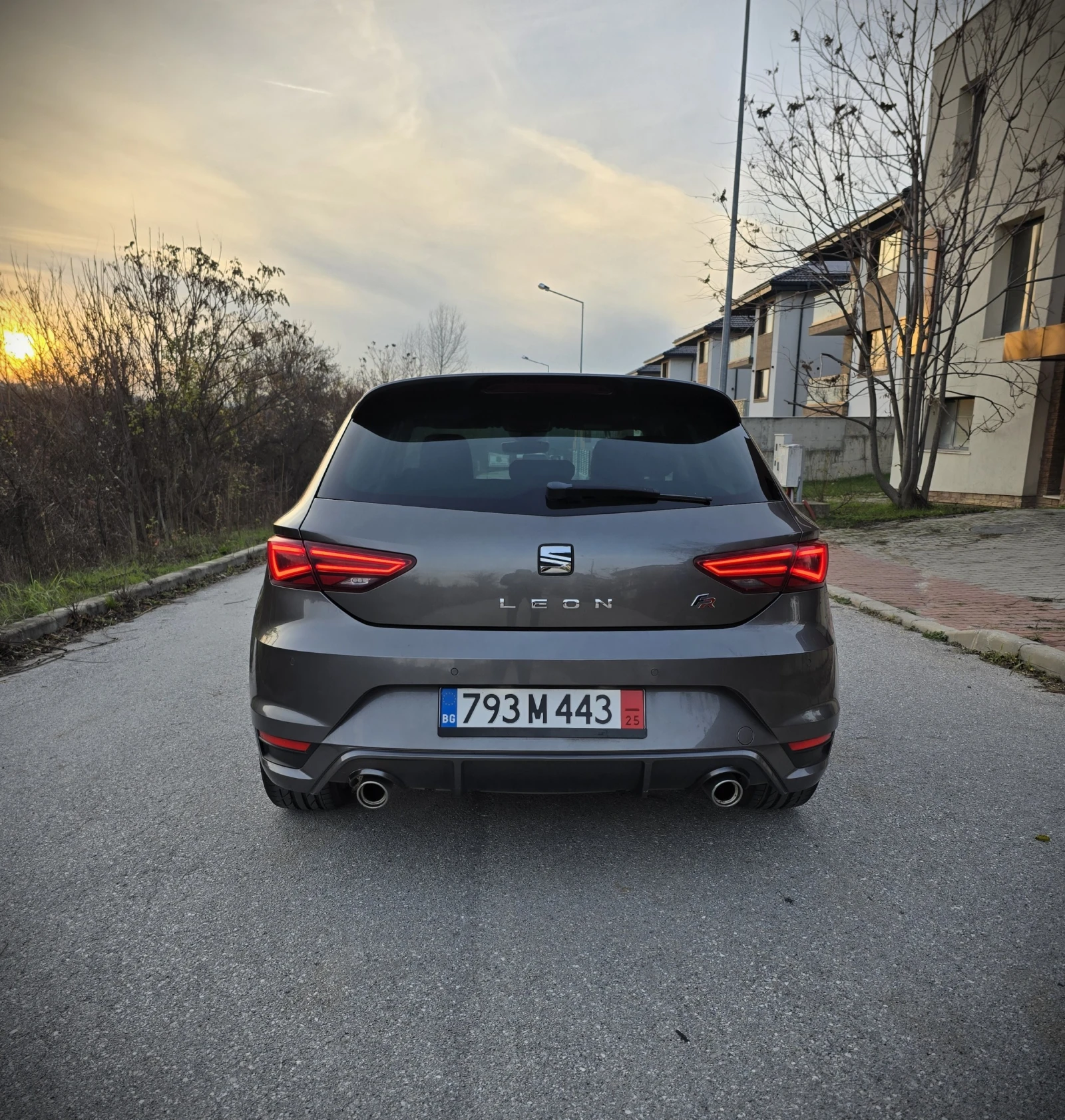 Seat Leon Fr* Panorama* Distronic* ������� | Mobile.bg � ����������� 17