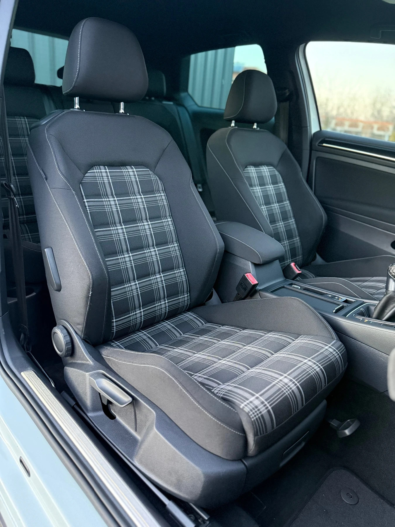 VW Golf GTD , снимка 13 - Автомобили и джипове - 53748526