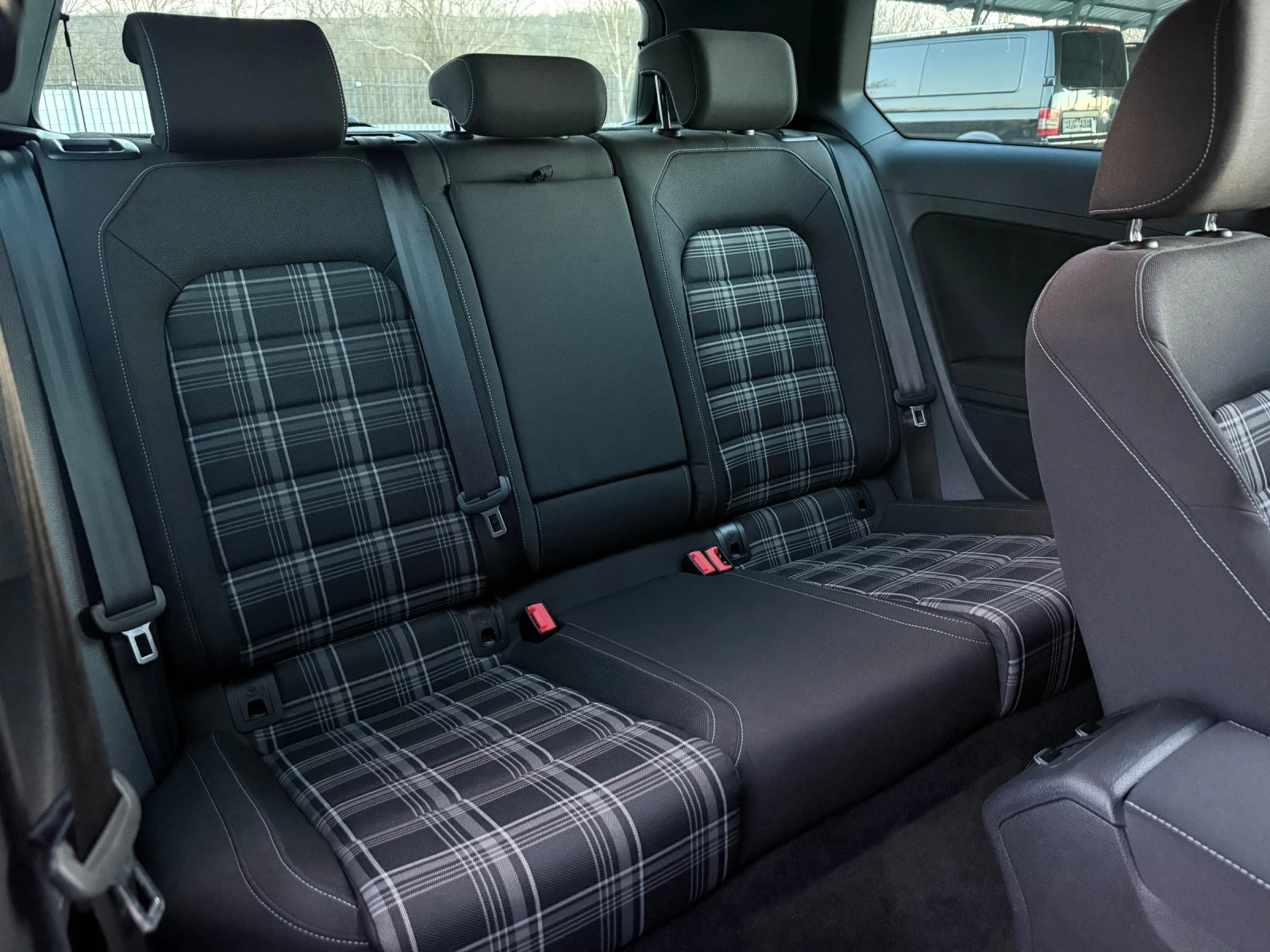 VW Golf GTD , снимка 14 - Автомобили и джипове - 53748526