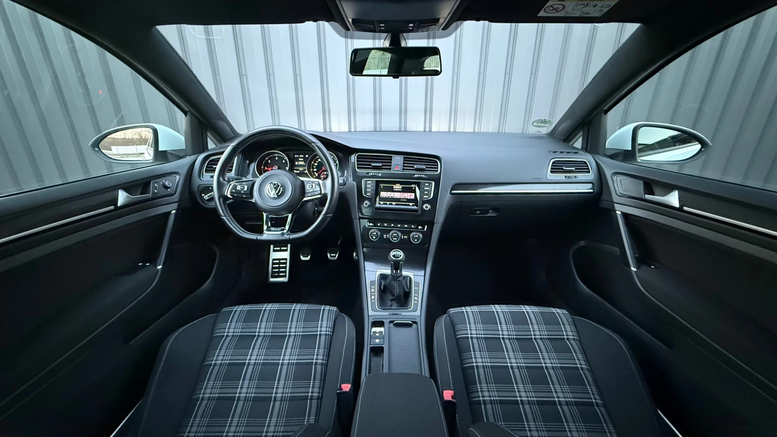 VW Golf GTD , снимка 11 - Автомобили и джипове - 53748526