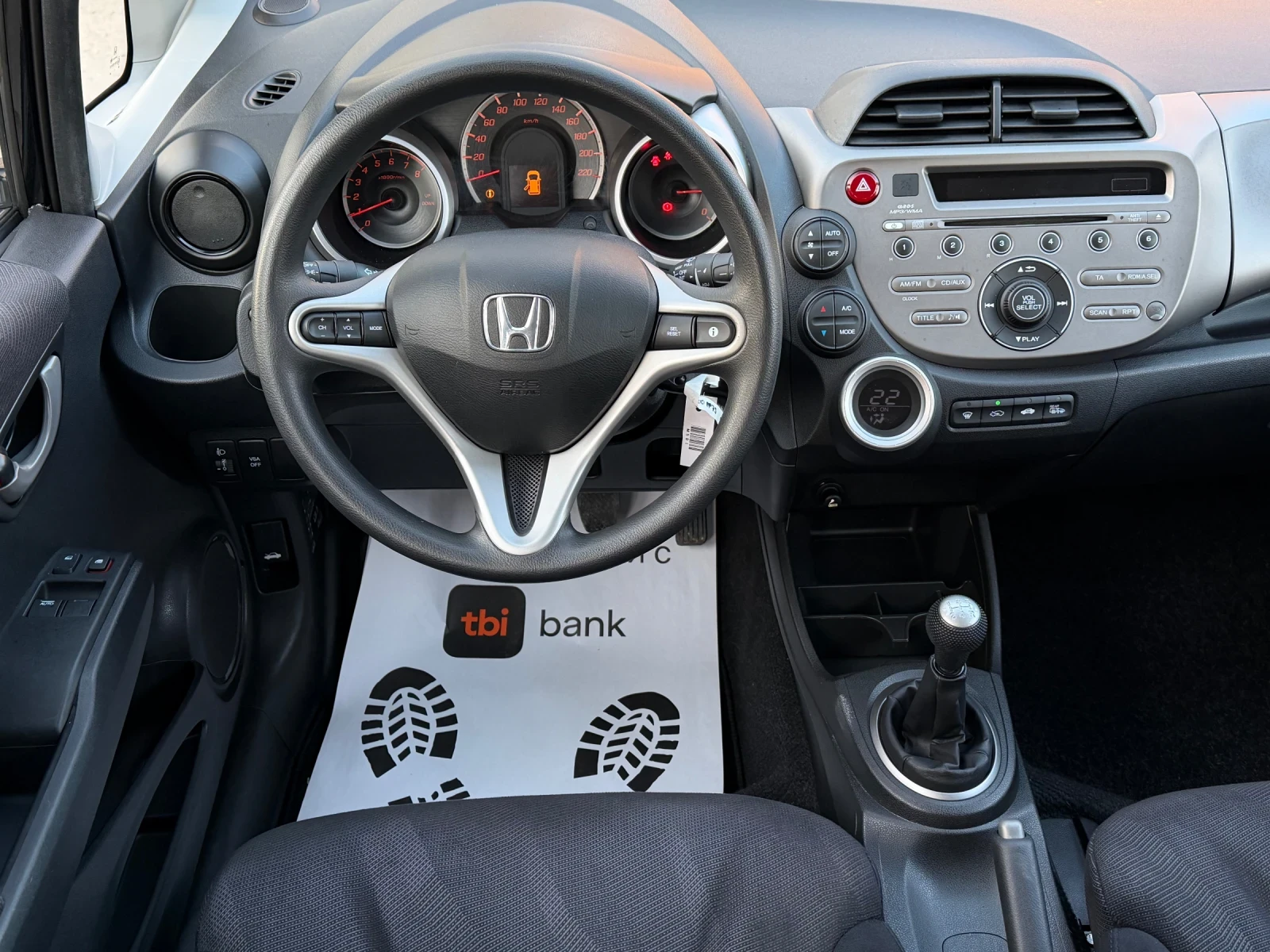 Honda Jazz 1.3i 90к.с * 91 000км* * Климатроник*  - изображение 10