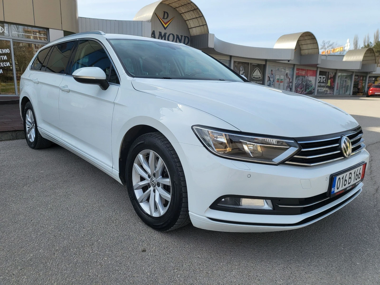 VW Passat 2.0 TDI, снимка 8 - Автомобили и джипове - 53819098