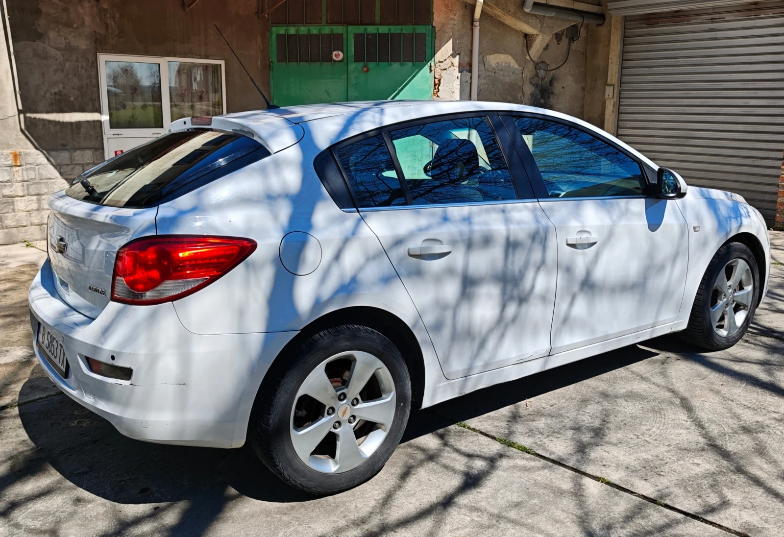 Chevrolet Cruze, снимка 4 - Автомобили и джипове - 54180649