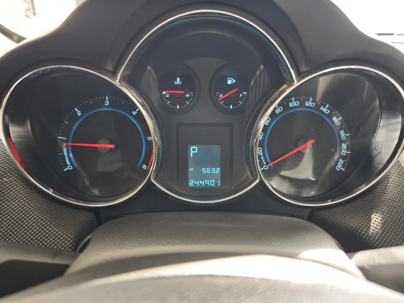 Chevrolet Cruze, снимка 8 - Автомобили и джипове - 54180649