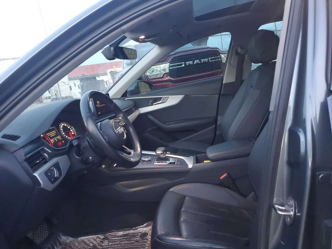 Audi A4 * 4dr Sdn Auto Komfort quattro * CARFAX * ���� ��  | Mobile.bg � ����������� 6