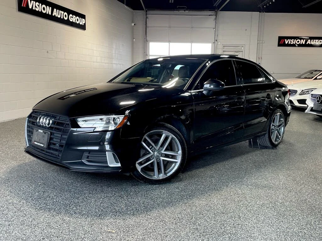 Audi A3 FWD АвтоКредит  (ЦЕНА ДО БГ)