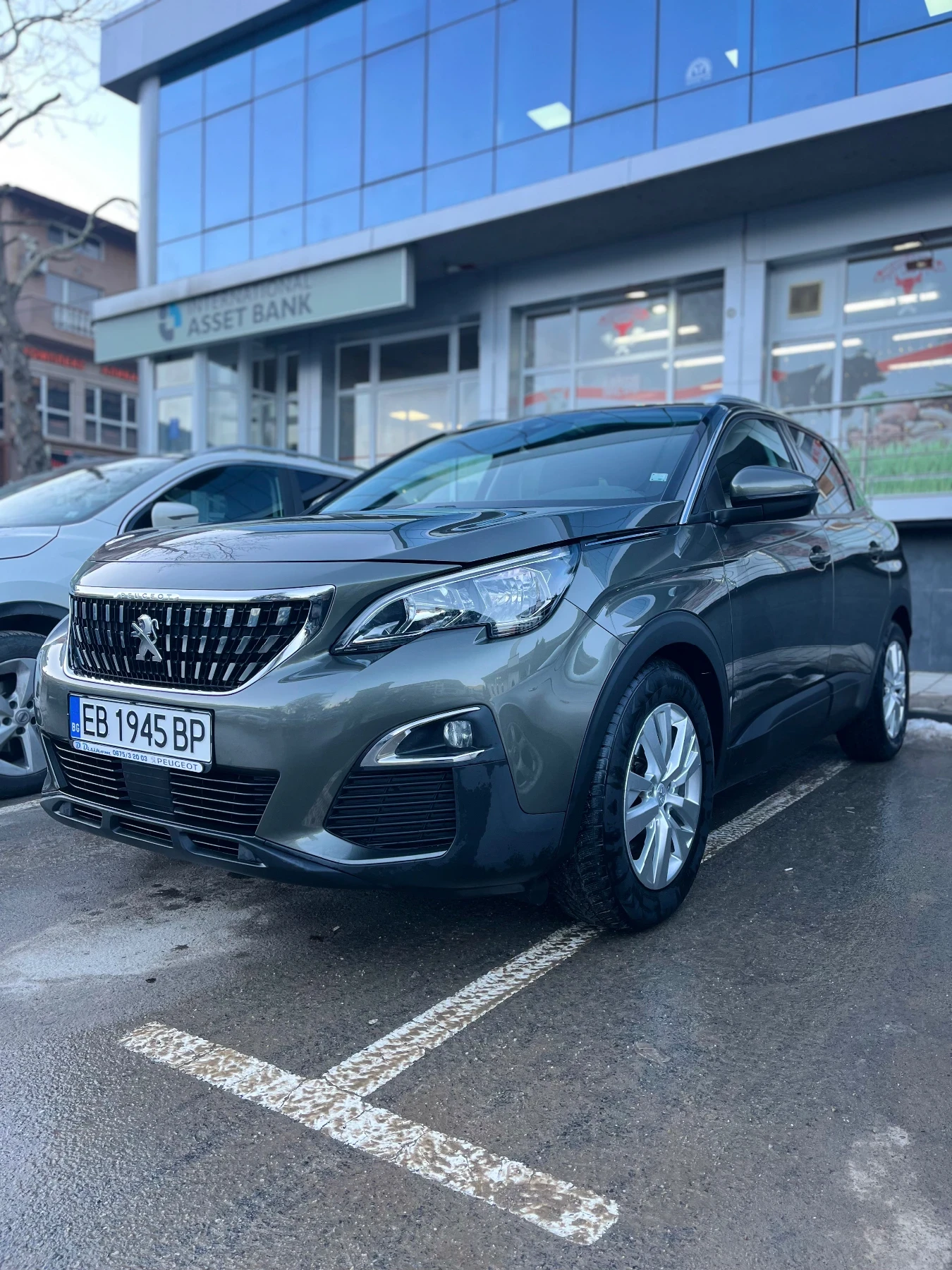 Peugeot 3008 1.2 бензин, снимка 5 - Автомобили и джипове - 54759326