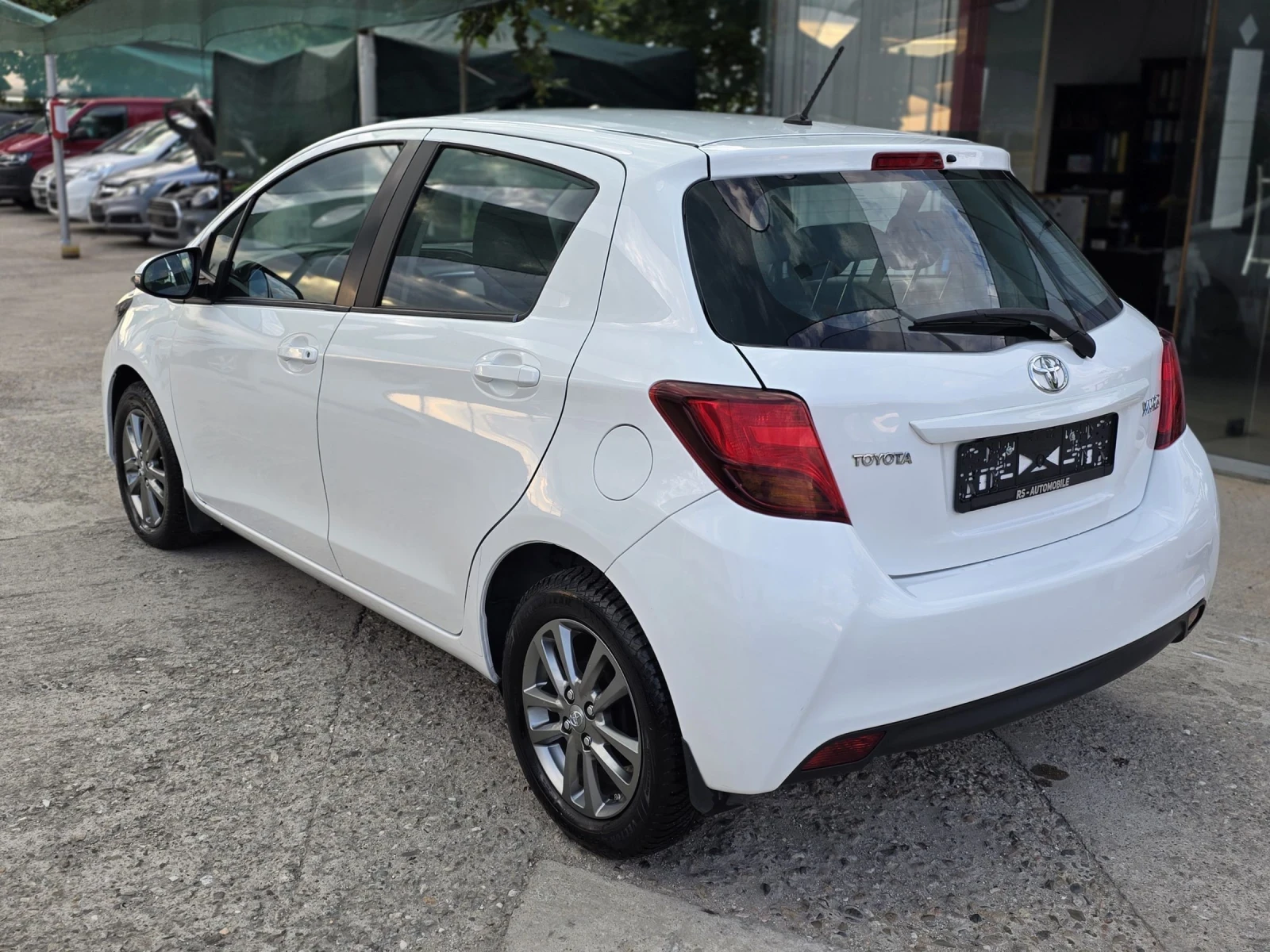 Toyota Yaris 1.33 VVT-I , снимка 5 - Автомобили и джипове - 55014692