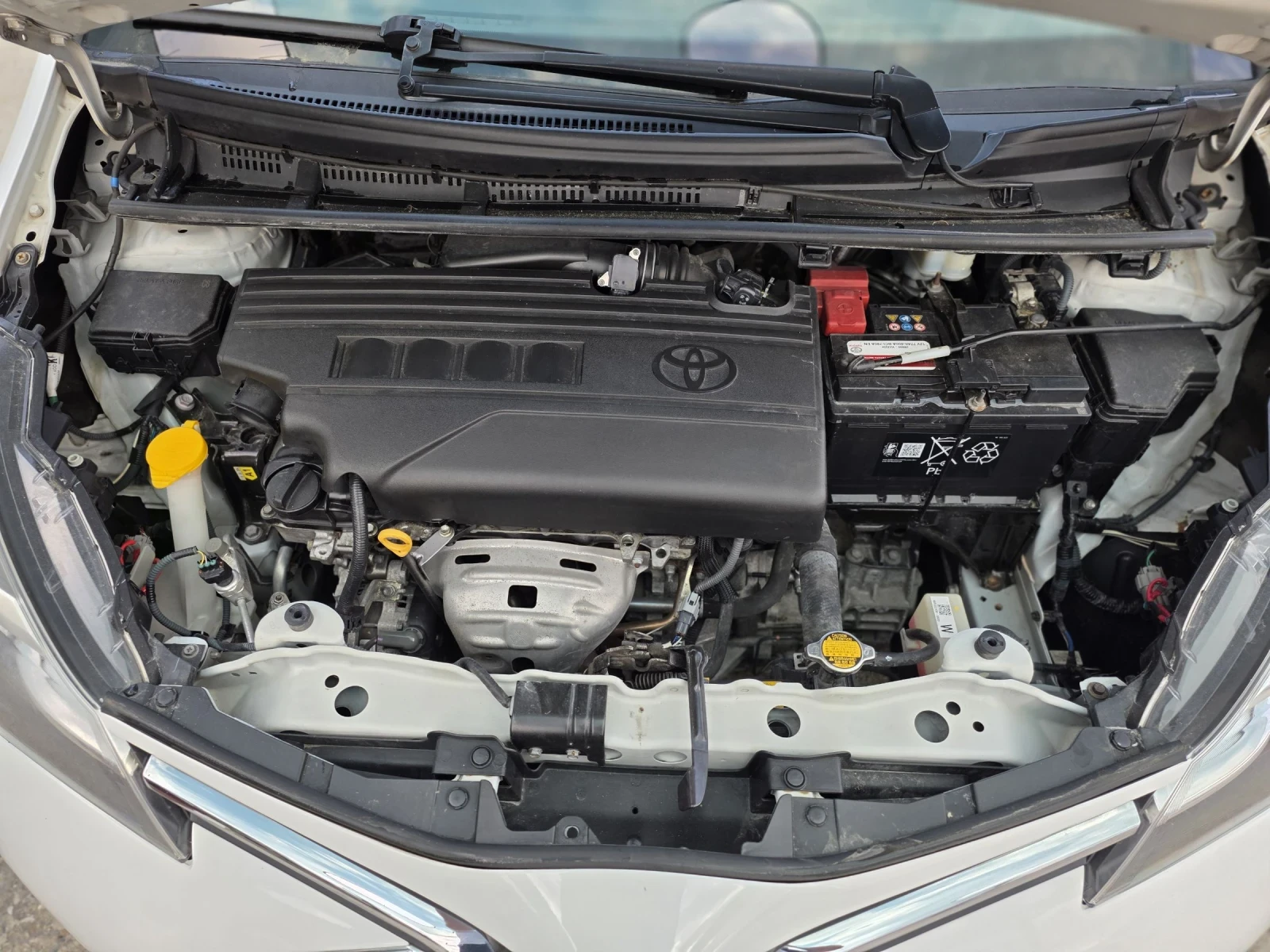 Toyota Yaris 1.33 VVT-I , снимка 12 - Автомобили и джипове - 55014692