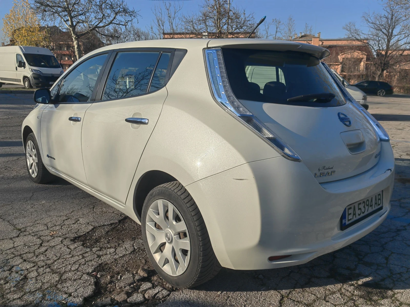 Nissan Leaf  24kw , снимка 2 - Автомобили и джипове - 55423473
