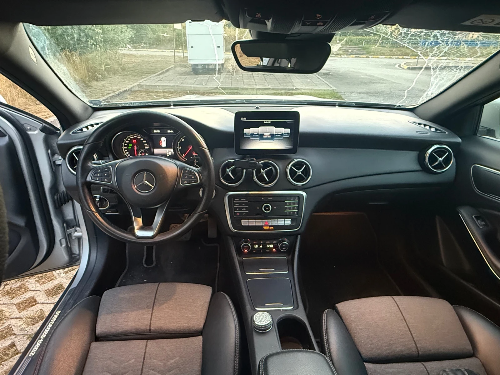 Mercedes-Benz GLA 180 95000km | Mobile.bg � ����������� 7