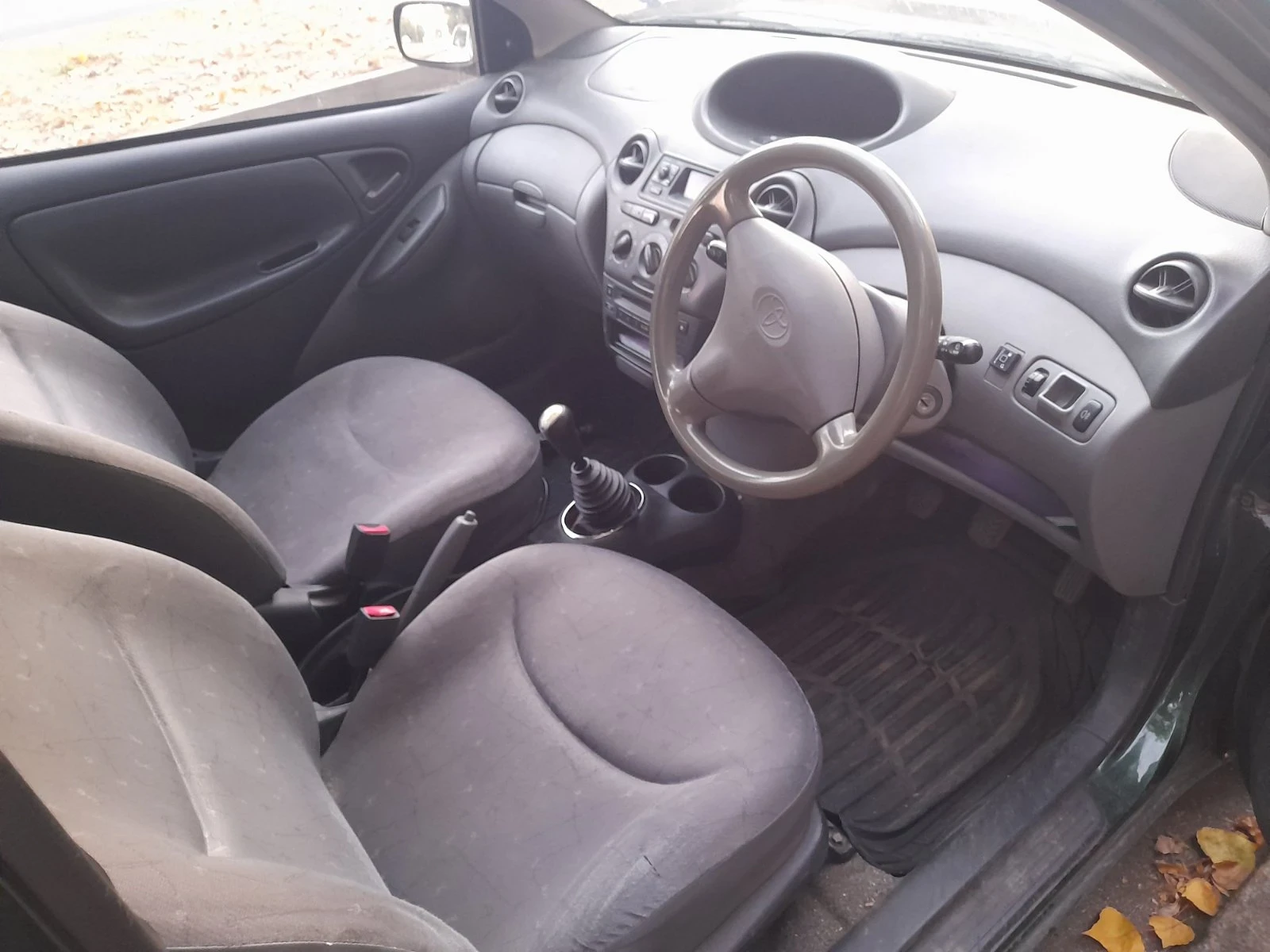 Toyota Yaris, снимка 5 - Автомобили и джипове - 55693087