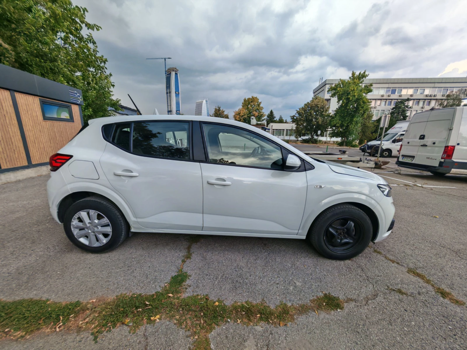 Dacia Sandero III, 1.0 TCe EcoG ГАЗ, снимка 4 - Автомобили и джипове - 55795846