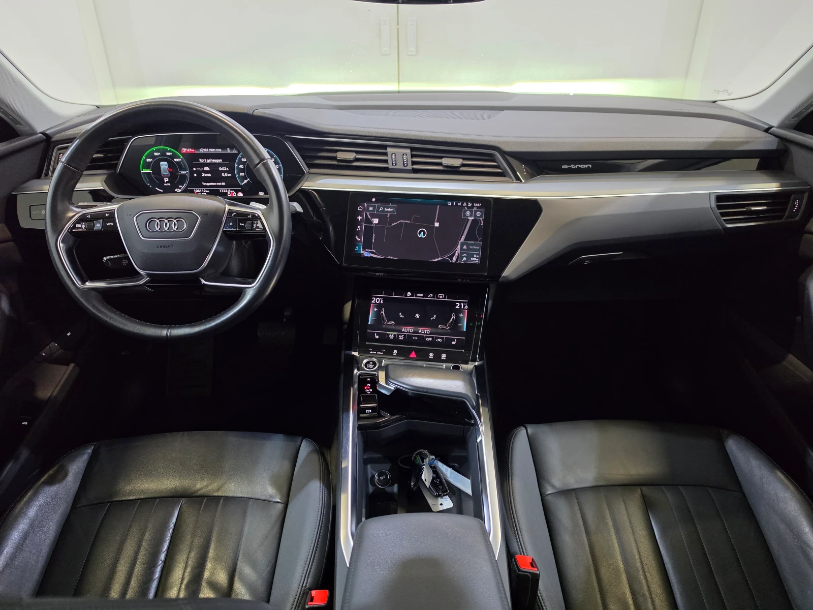 Audi E-Tron 55 Sportback Quattro Advanced, снимка 8 - Автомобили и джипове - 56375373