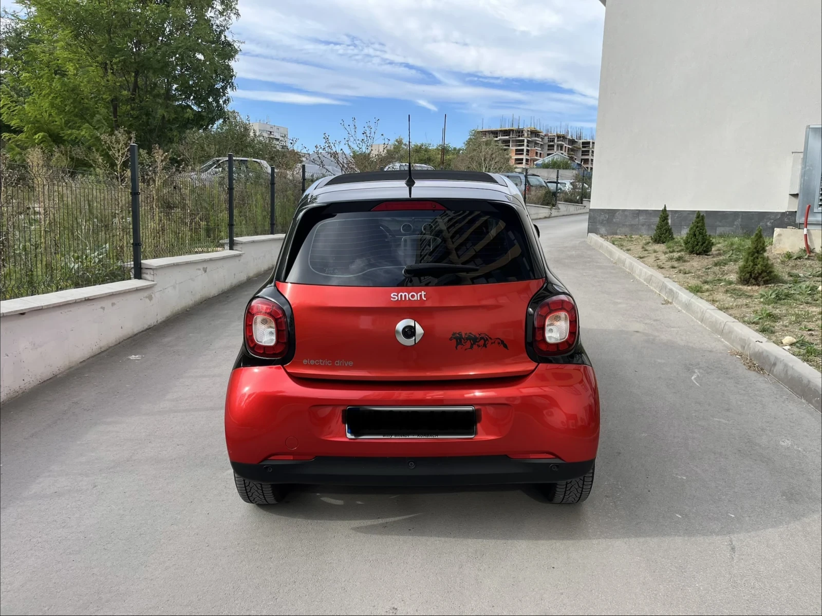 Smart Forfour EQ, снимка 8 - Автомобили и джипове - 56437501