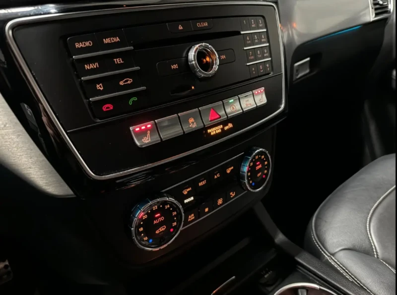 Mercedes-Benz GLE 350 AMG/258HP/COUPE/4MATIC/PANO/HUD/CAM/LED/aus, снимка 15 - Автомобили и джипове - 50302087