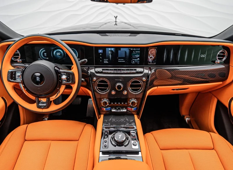 Rolls-Royce Cullinan Series II* Black Badge* Shooting Star* Theater* , снимка 9 - Автомобили и джипове - 50894908