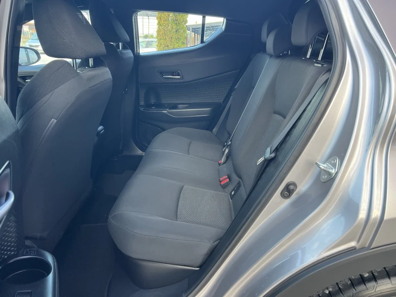 Toyota C-HR   1.8 HYBRID ПРОДАДЕНО, снимка 9 - Автомобили и джипове - 52048411