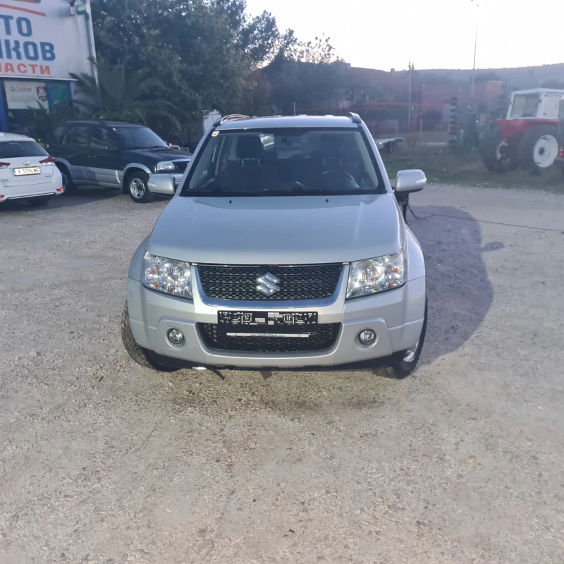 Suzuki Grand vitara 1.6 i, снимка 2 - Автомобили и джипове - 52191349