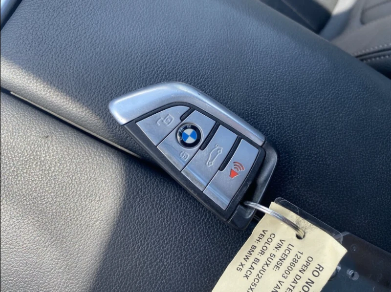 BMW X5 M PKG / SWAROWSKI / LASER / DSTR / КРАЙНА ЦЕНА, снимка 16 - Автомобили и джипове - 52651954