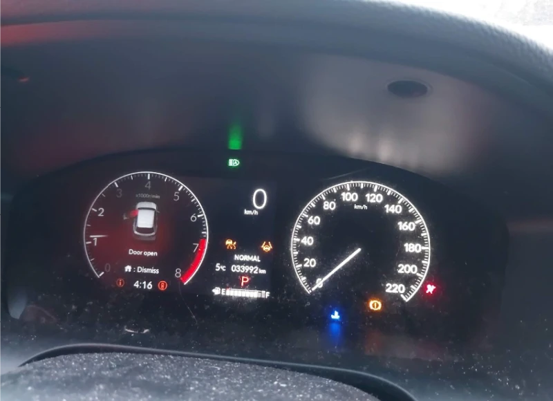 Honda Hr-v SPORT-B, снимка 8 - Автомобили и джипове - 53260931