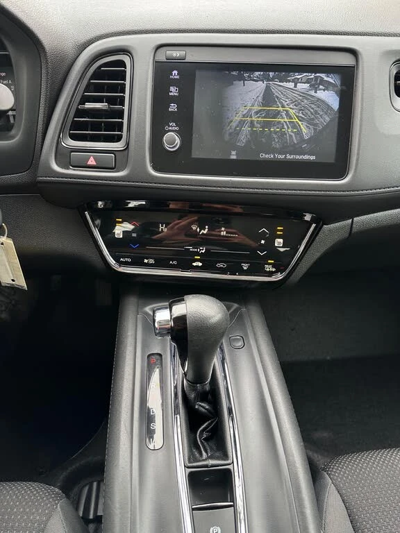 Honda Hr-v LX* AWD* АвтоКредит* (ЦЕНА ДО БГ), снимка 13 - Автомобили и джипове - 54139113