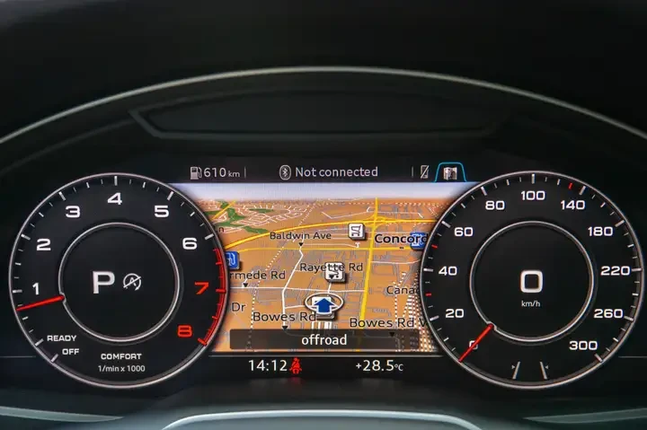 Audi Q7 Technik Quattro* 7 МЕСТА* HEAD UP* Nappa КОЖА* ФУЛ, снимка 12 - Автомобили и джипове - 54998642