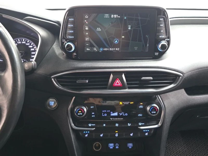 Hyundai Santa fe Diesel 2.0 2WD| 197к.с.| ВКЛ.ТЕХНОТЕСТ, снимка 12 - Автомобили и джипове - 55440932